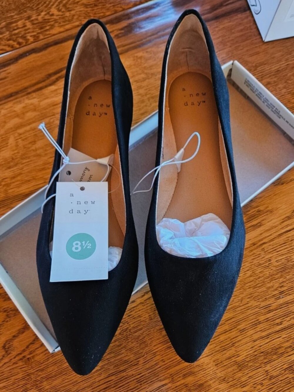 A New Day Corinna Women's Size 8 1/2 Pointed Toe Ballet Flats Black NIB